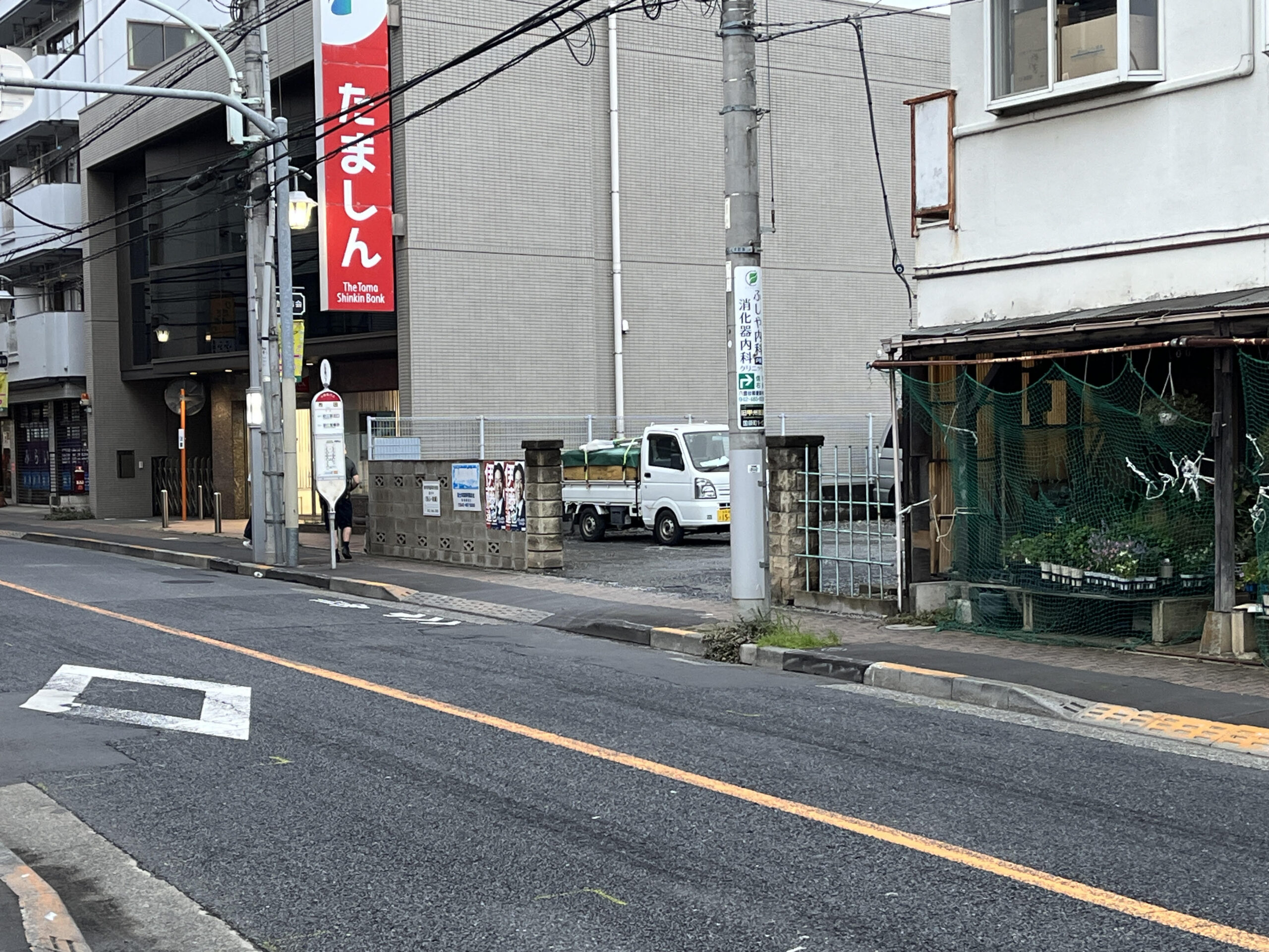 HILO・ストレッチ駐車場（道路から）